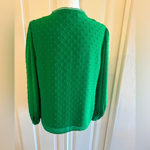 CeCe Long Sleeve V Neck Blouse Emerald Green Size Medium - Picture 4 of 5